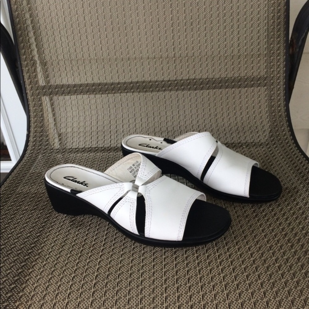 Clarks white sandals in EUC! - Picture 3 of 5